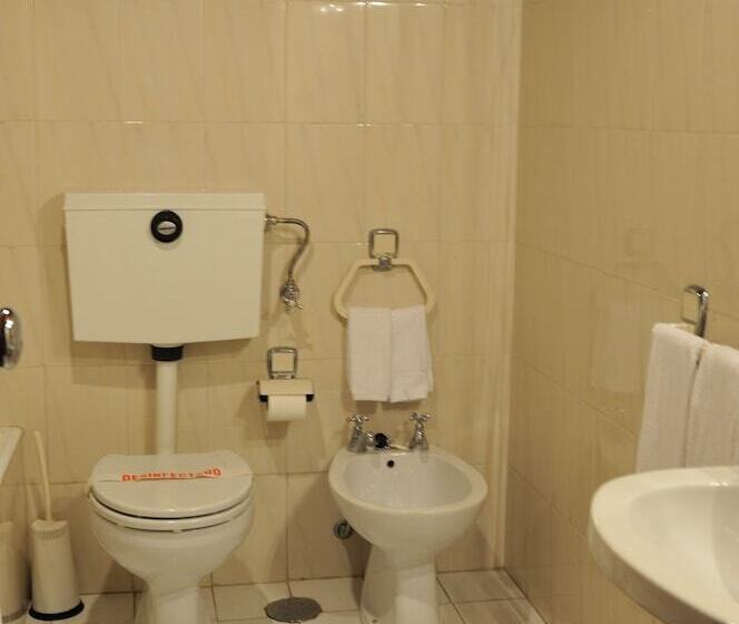 هتل Estalagem Zende