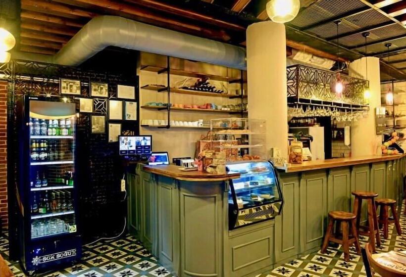 Hotel Lotus Apart Pansiyon