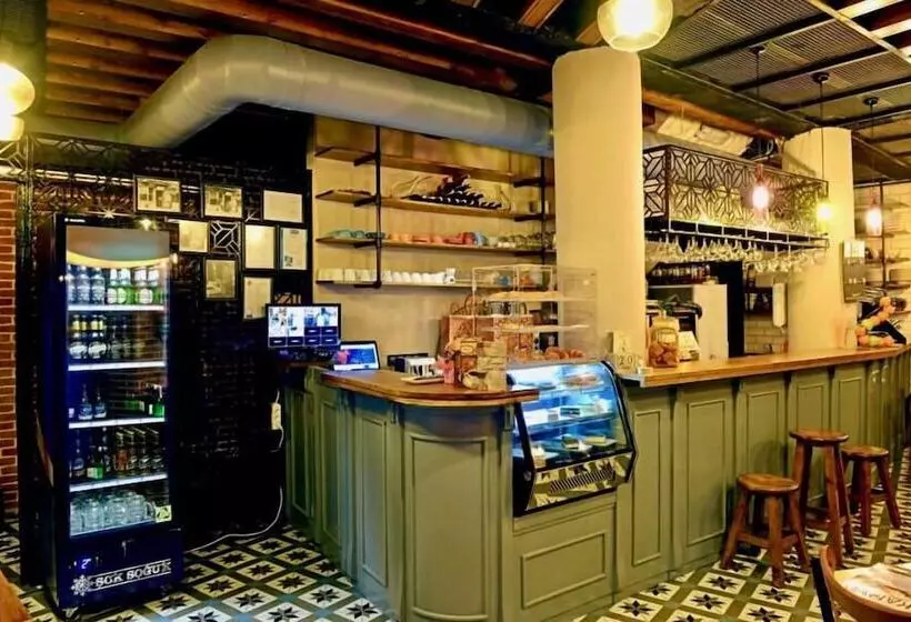 Hotelli Lotus Apart Pansiyon