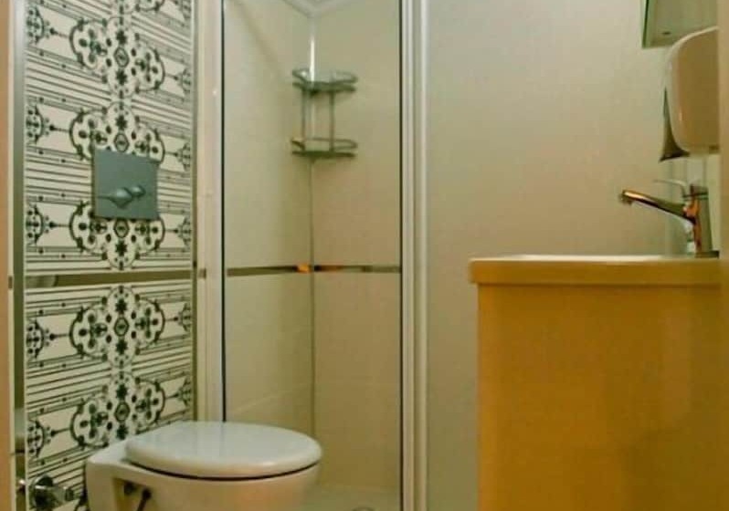 Hotel Lotus Apart Pansiyon