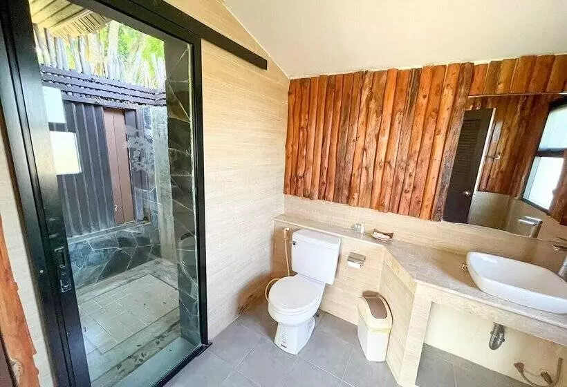 Hotelli Phureenun Resort