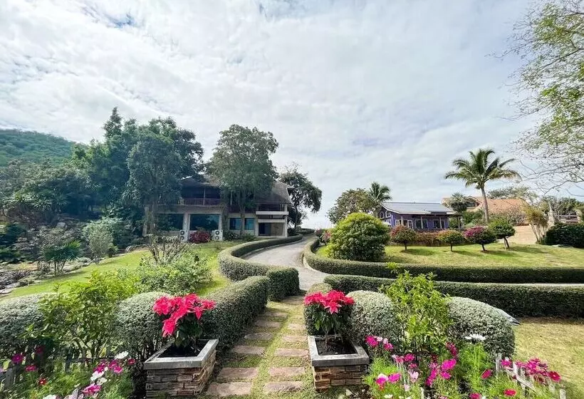 Hotelli Phureenun Resort