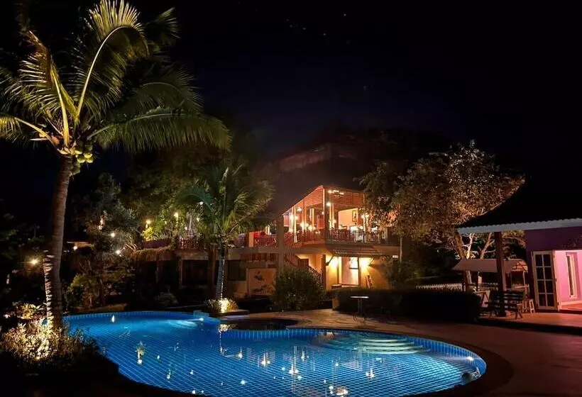 Hotelli Phureenun Resort