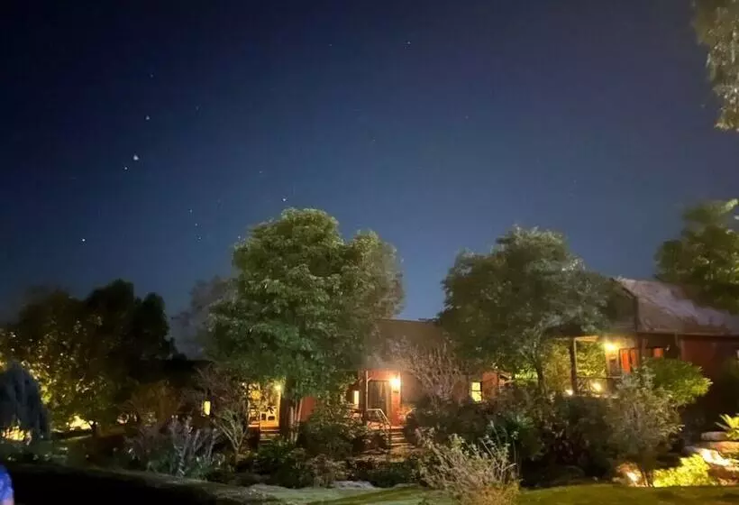Hotelli Phureenun Resort