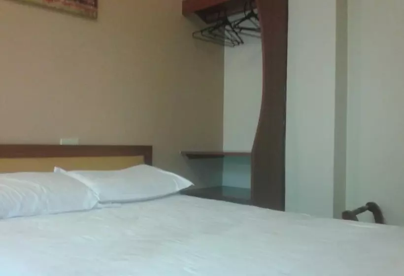 ホテル Riobamba Inn