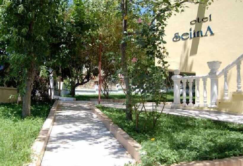 Hotel Selina