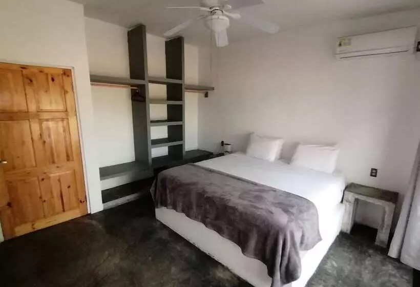 ホテル Show Pony Beach Resort