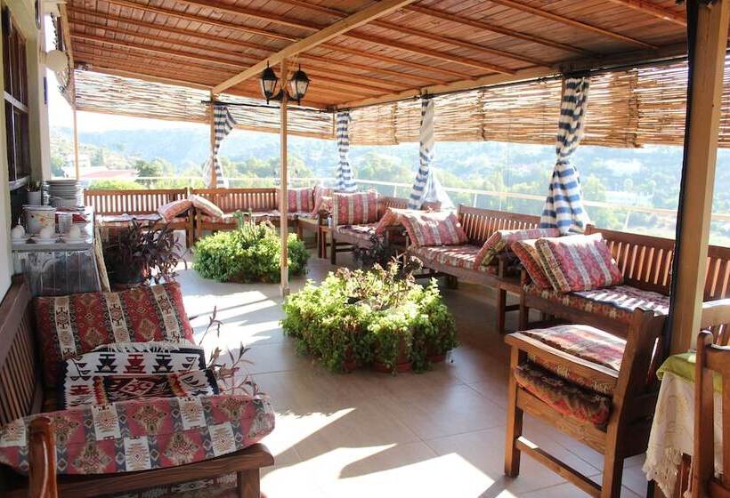 ホテル Zeybek 2 Pension & Apart