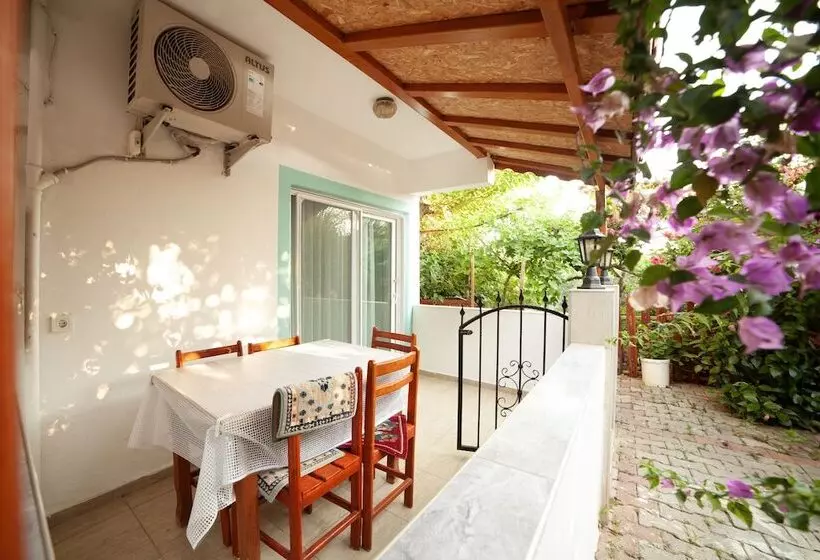 Hotelli Zeybek 2 Pension & Apart
