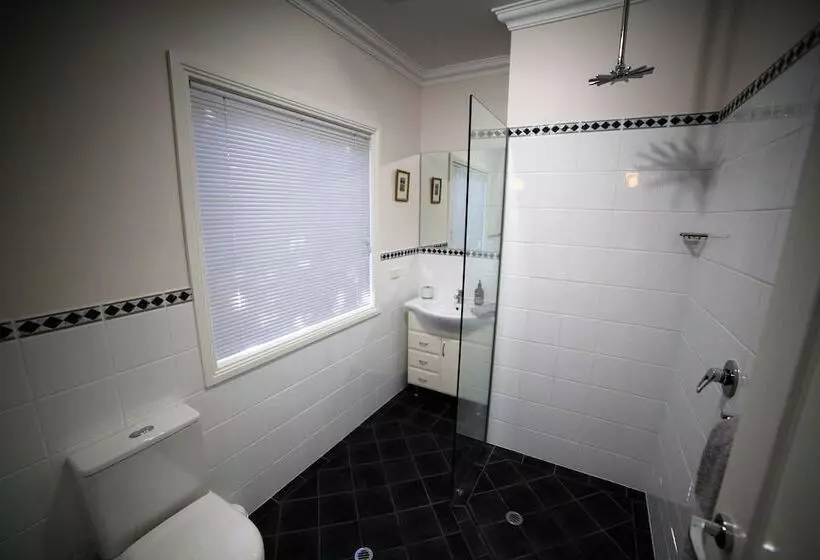 Lochnagar Barossa   Adults Only