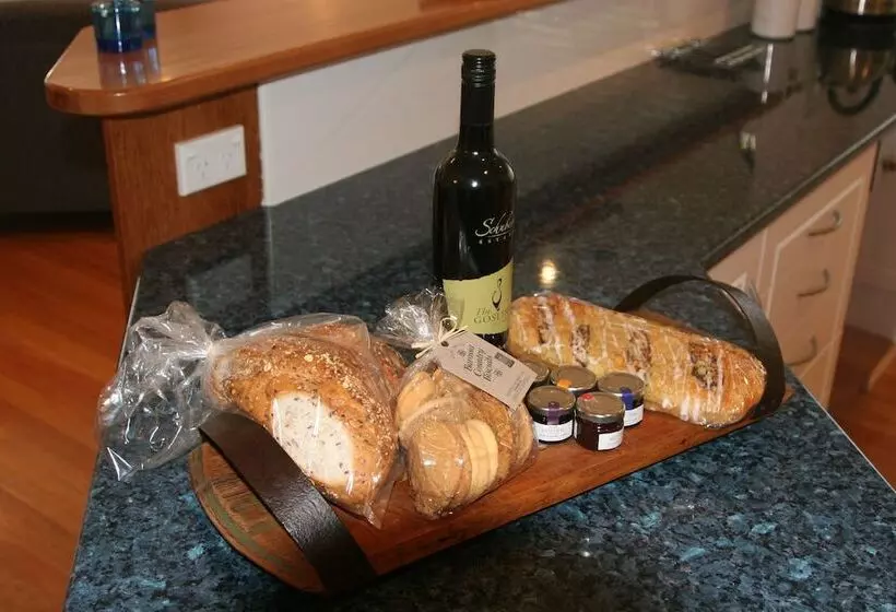 Lochnagar Barossa   Adults Only