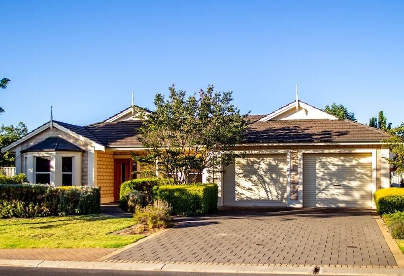 Lochnagar Barossa   Adults Only