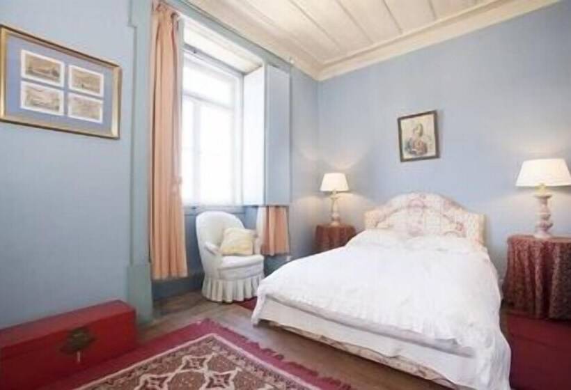 پانسیون Conde De Ferreira Palace