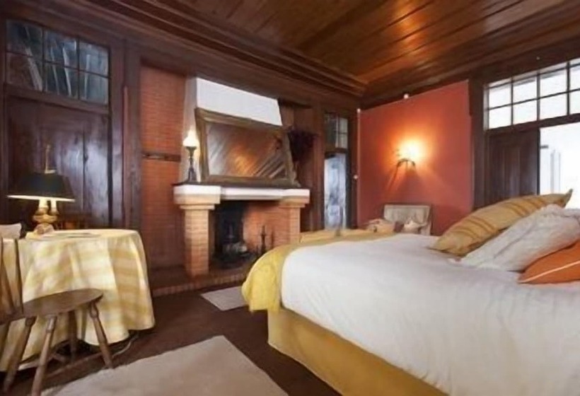 پانسیون Conde De Ferreira Palace