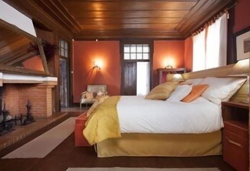 پانسیون Conde De Ferreira Palace