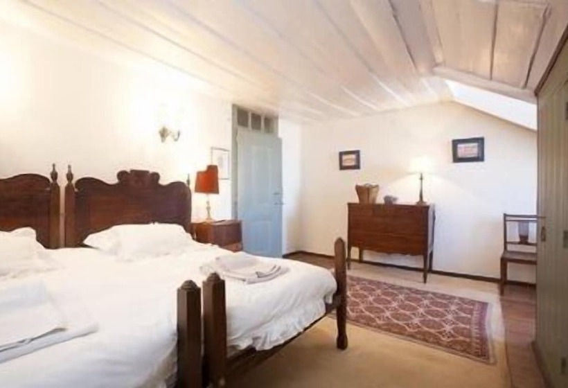 پانسیون Conde De Ferreira Palace