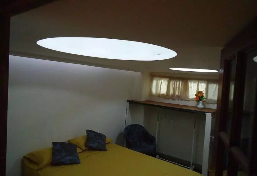 ペンション Hostaling Guayaquil