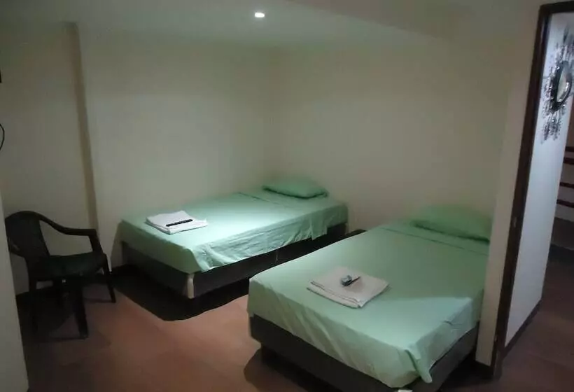 ペンション Hostaling Guayaquil