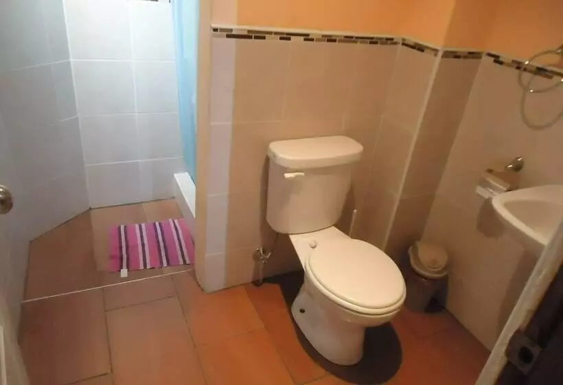 ペンション Hostaling Guayaquil