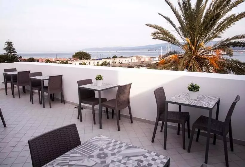 ペンション Liberty Palace