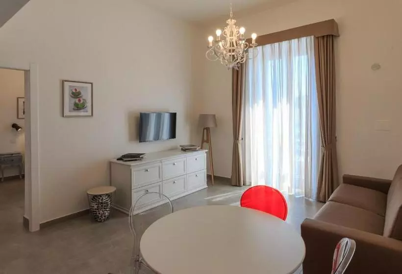 ペンション Liberty Palace