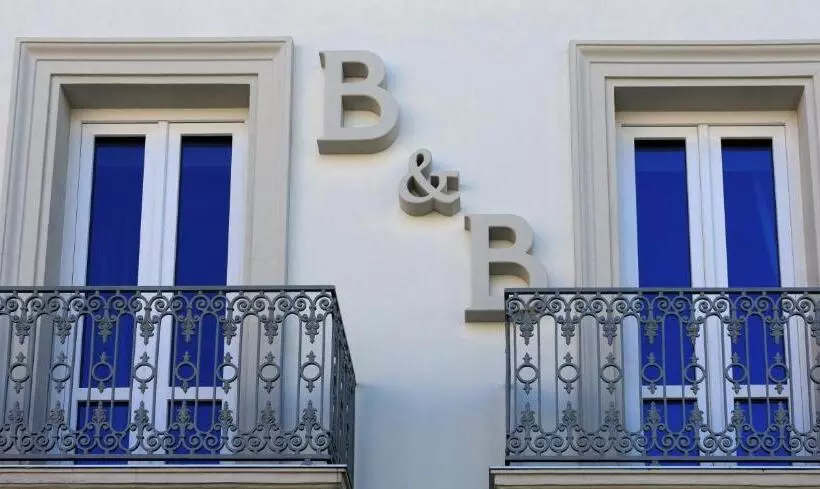 ペンション Liberty Palace