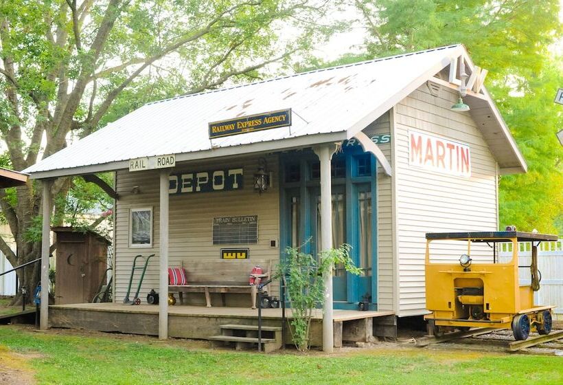 פנסיון Pecan Grove Cottages