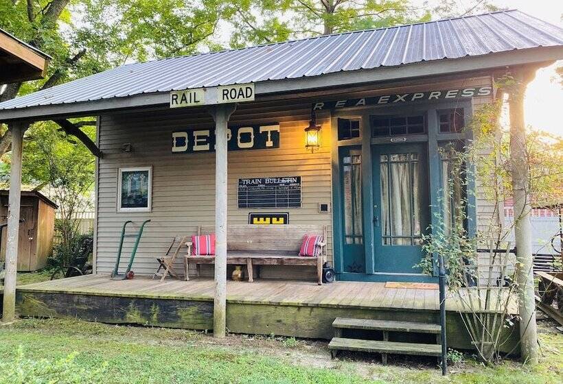 פנסיון Pecan Grove Cottages