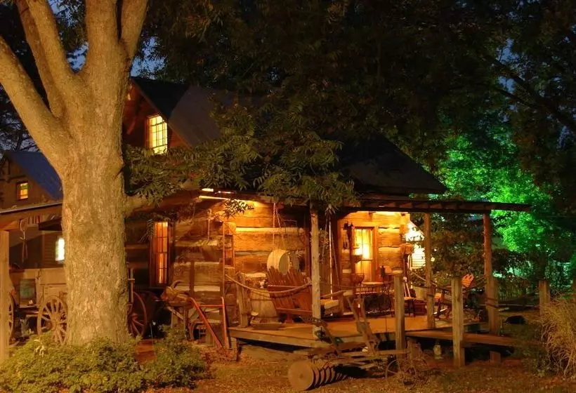 Majatalo Pecan Grove Cottages