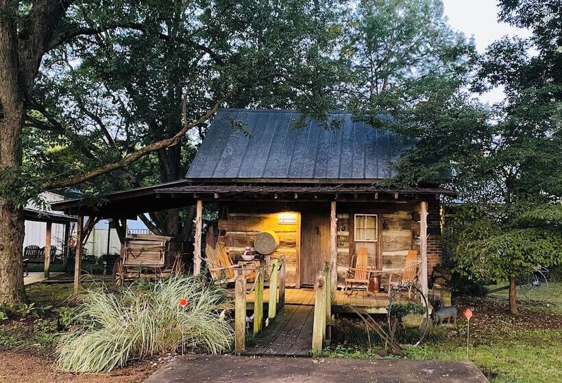 פנסיון Pecan Grove Cottages