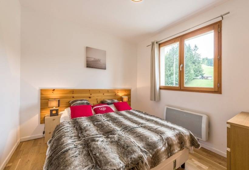 住所 L'eden Skis Aux Pieds