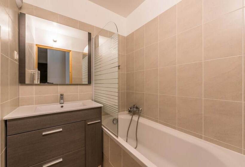 住所 L'eden Skis Aux Pieds