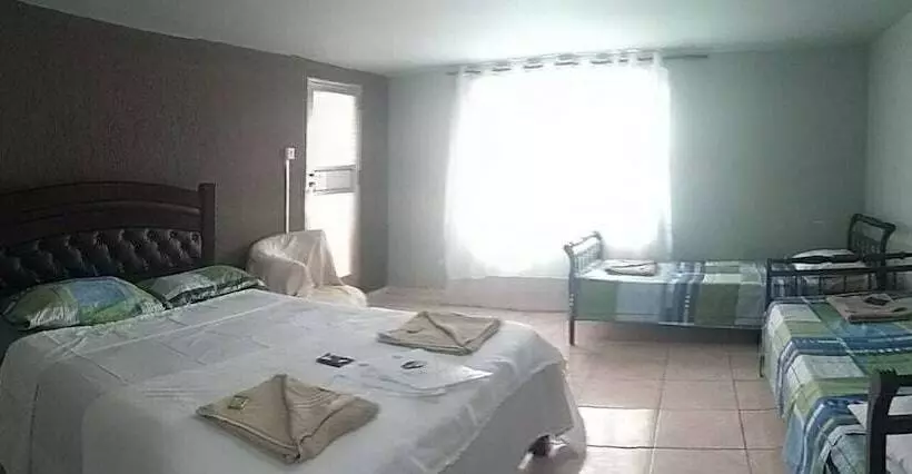 Saqua Beach Hostel