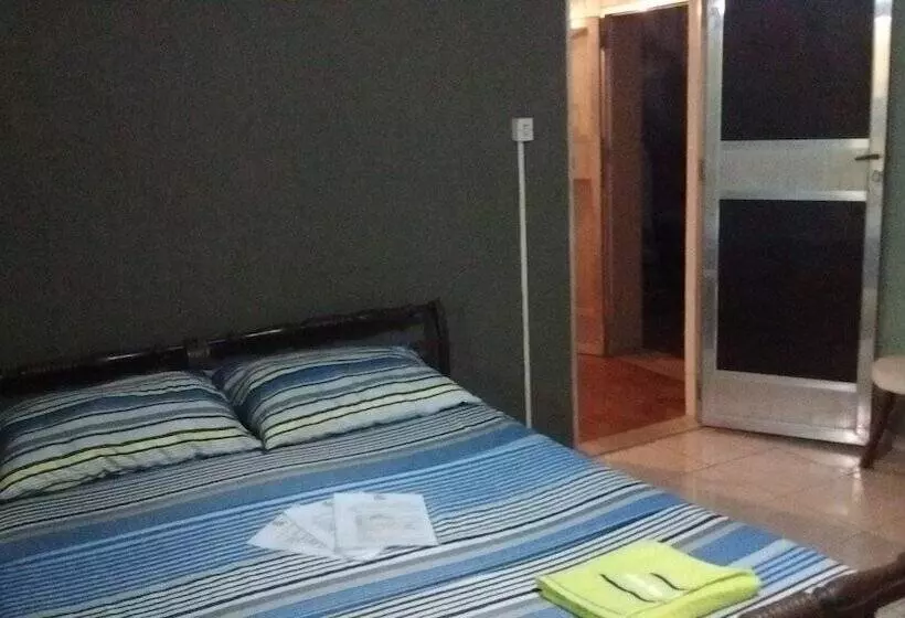 Saqua Beach Hostel
