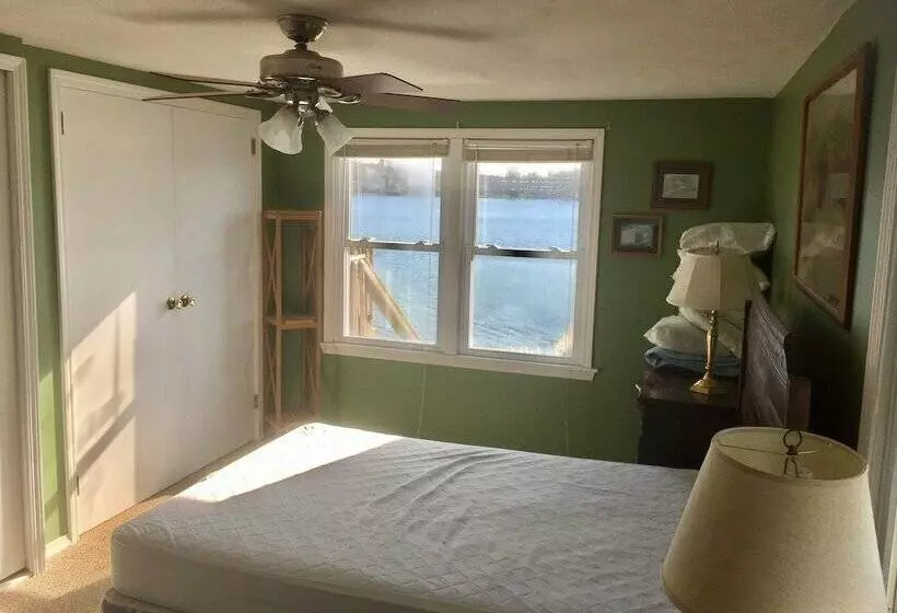 The Wellington Cottage