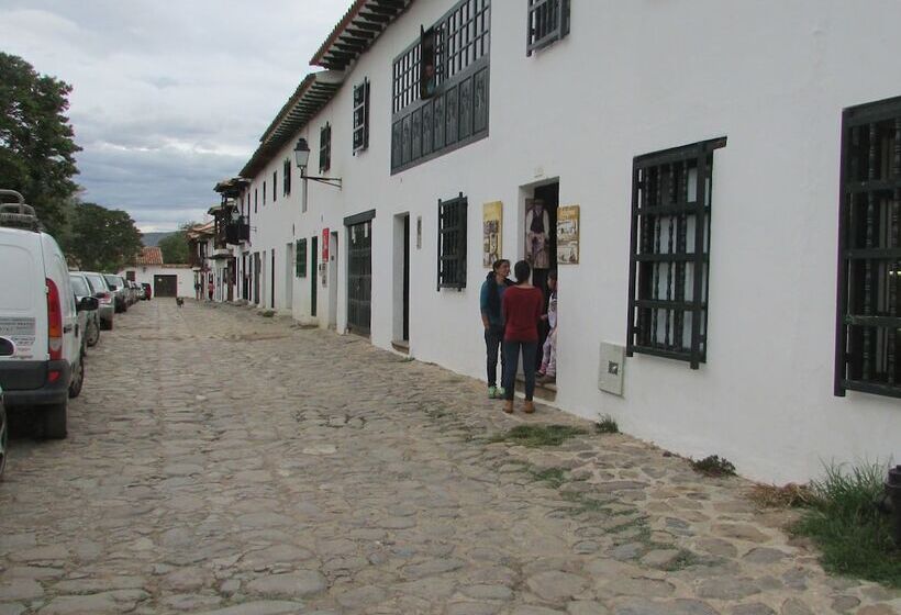 Tinva Hostal   Hostel