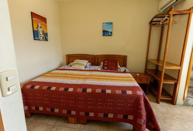 Bed & Breakfast Ariana´s Galapagos Hostal
