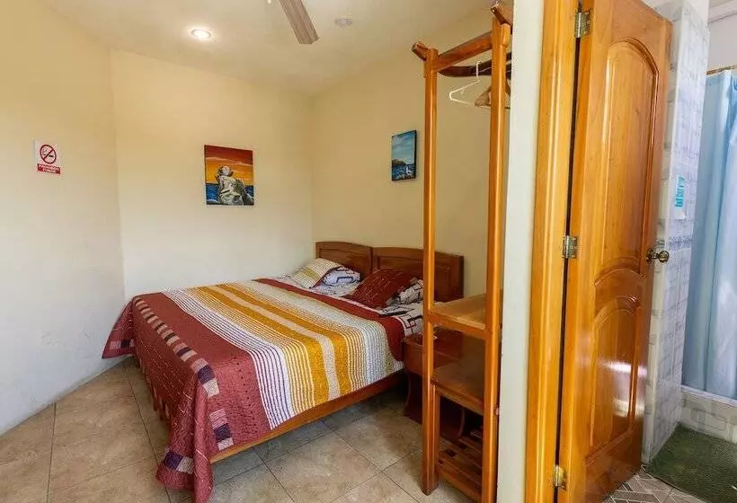 Aamiaismajoitus (B&B) Ariana´s Galapagos Hostal