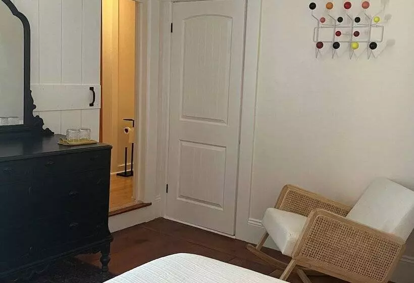 Aamiaismajoitus (B&B) Harvest Barn Inn