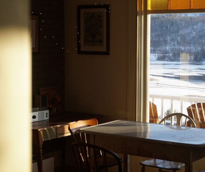 مبيت وإفطار Harvest Barn Inn