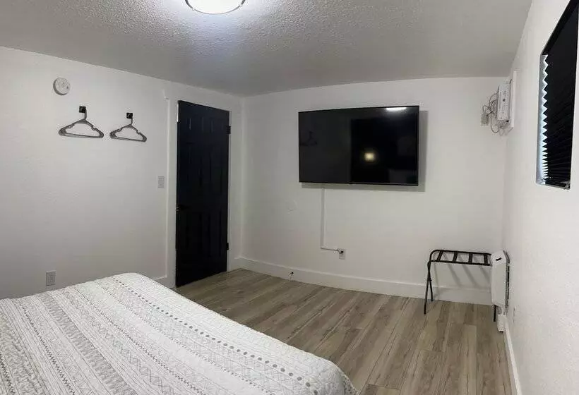 Chewelah Motel And Rv Park