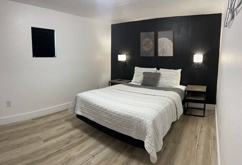 Chewelah Motel And Rv Park