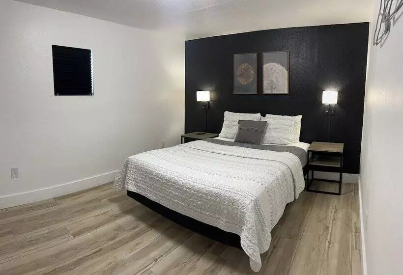 Chewelah Motel And Rv Park