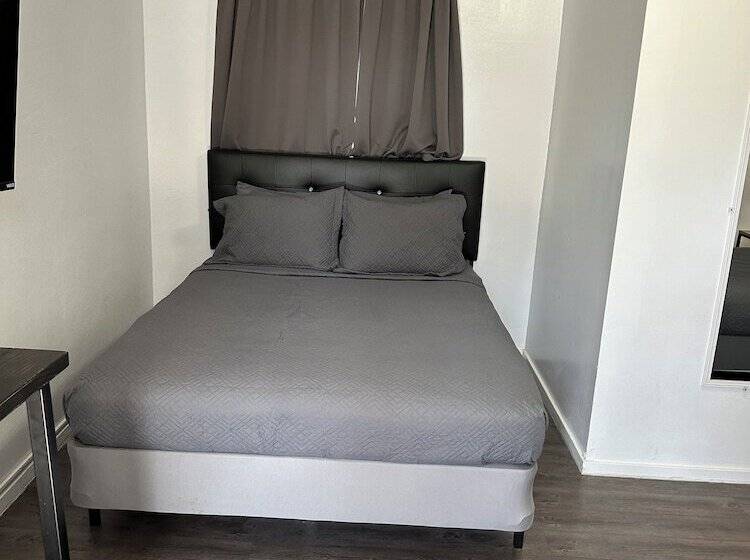 Chewelah Motel And Rv Park