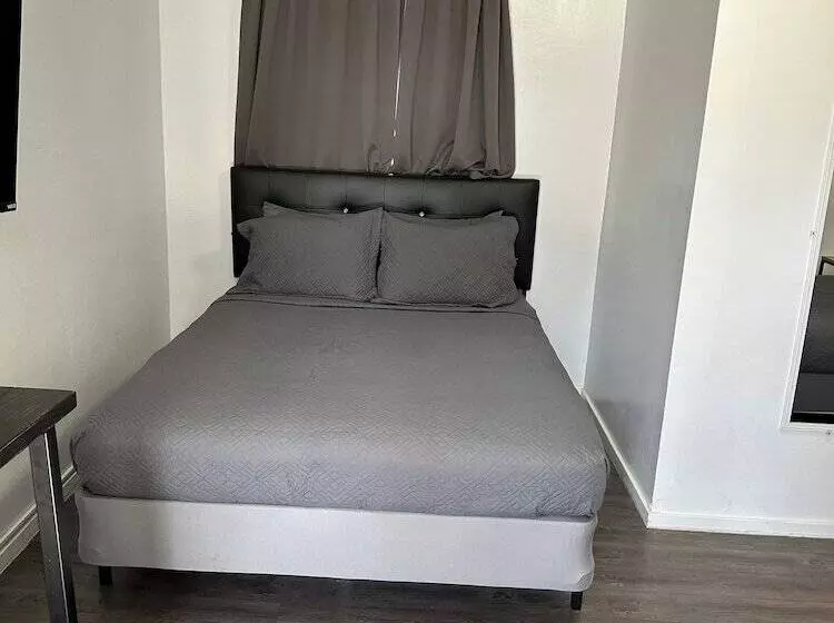 Chewelah Motel And Rv Park