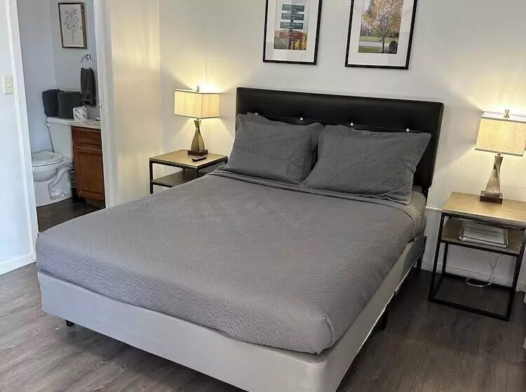 Chewelah Motel And Rv Park