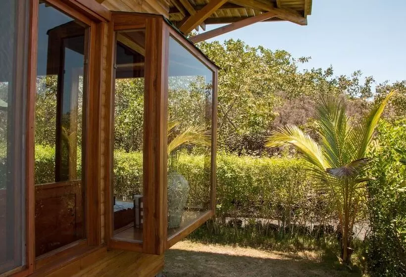 Chez Manany Galapagos Eco Lodge
