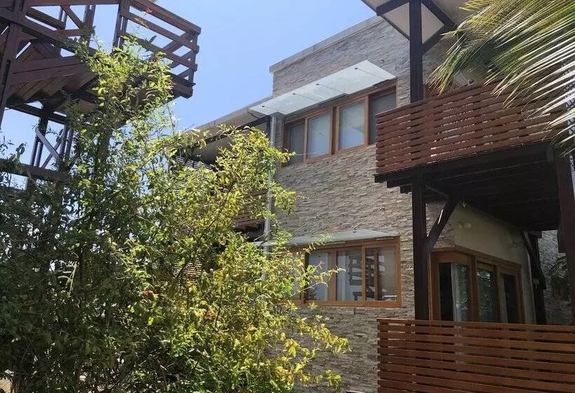 Chez Manany Galapagos Eco Lodge