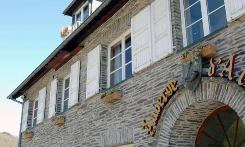 هتل Auberge D'alle