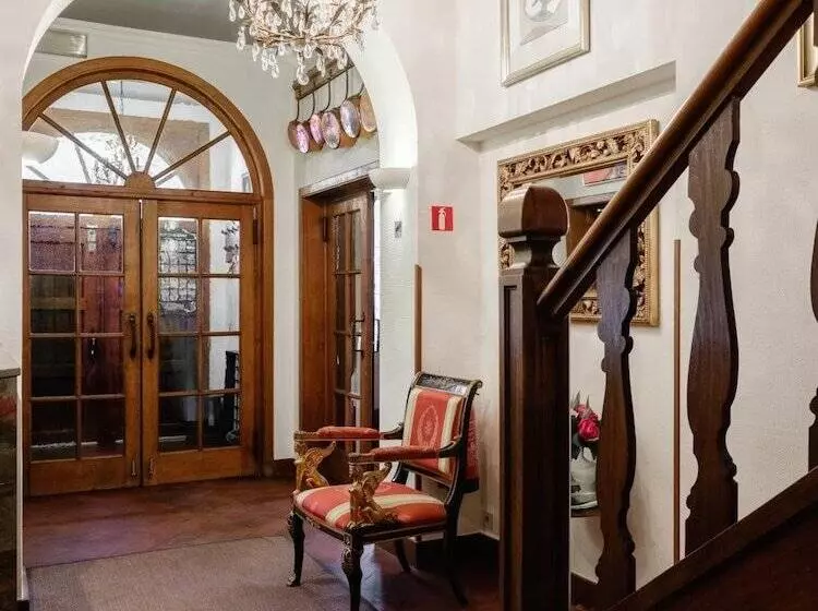 ホテル Auberge D'alle